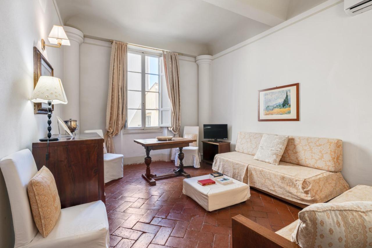 Apartment Pietre Dure Florenz